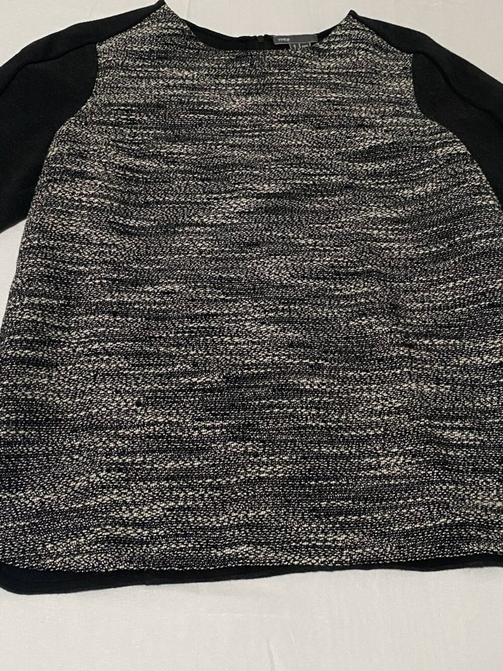 Vince Women’s Textured Knit Short Sleeve Top Black/White Size Small Wool Blend